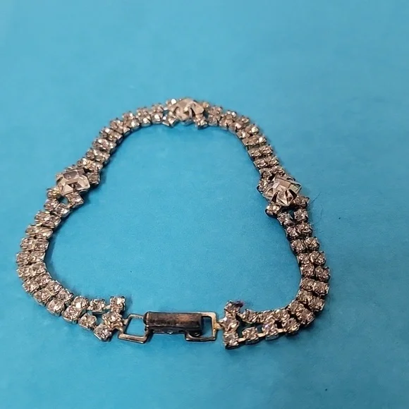 Jeweled Rhinestone Bracelet - Picture 6 of 8
